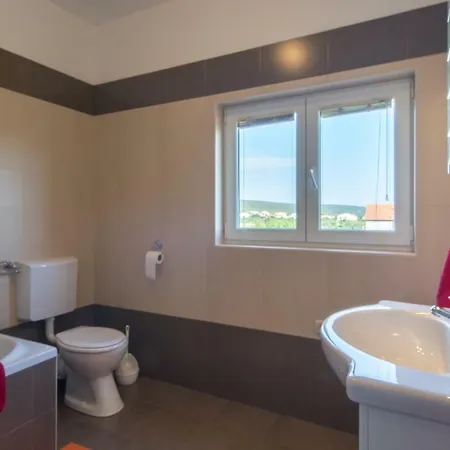 アパート Lotus *