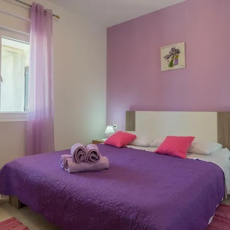 Apartment Lotus Sukošan