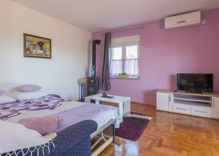 Apartman Lotus *