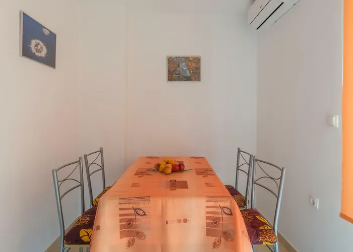 Lotus 公寓 Sukošan