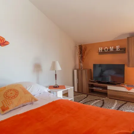 Apartment Lotus *