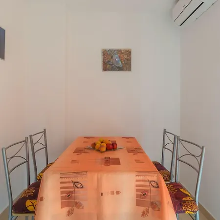 Lotus Apartment Sukosan