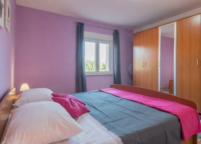 Apartament Lotus *